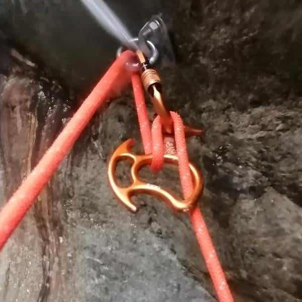 KONG OKA-X Canyoning